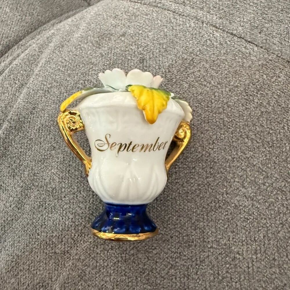 Vintage 1979 Enesco Flower Vase Birthday September, Pre-loved